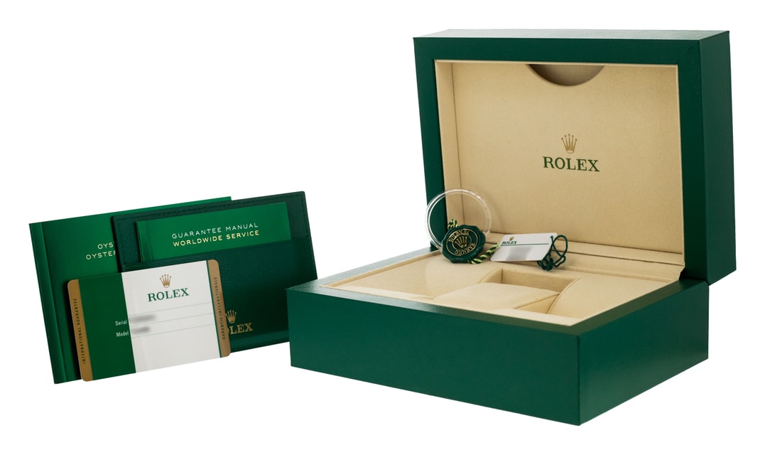 Rolex Oyster Perpetual 114300 Image 4